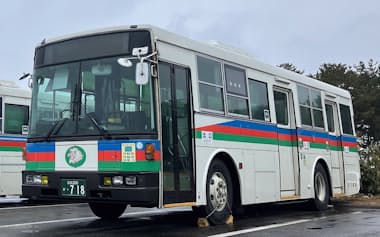 運転手不足や人口減を背景に路線バスの廃止や減便が相次ぐ