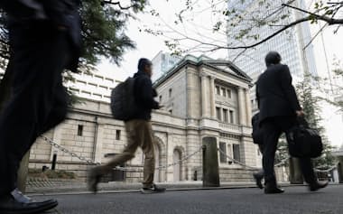 日銀は18〜19日開く金融政策決定会合で政策金利を0.25%引き上げて0.75%にする見通しだ