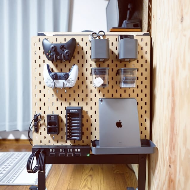 自宅に 充電ステーション スマホも掃除機も1カ所で 日本経済新聞 自宅に 充電ステーション スマホも掃除機も1カ所で 日本経済新聞