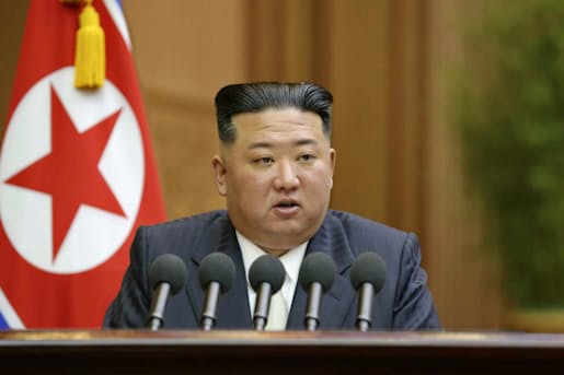 北朝鮮、核兵器使用で法整備 金正恩氏「核を放棄せず」（写真=共同） - 日本経済新聞