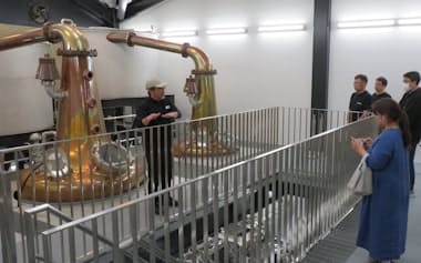 小正嘉之助蒸溜所は、蒸留器などを見学できるツアーを拡充した(鹿児島県日置市)