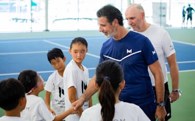 大坂なおみのコーチも務めたパトリック・ムラトグル(右から2人目)。アジアに熱い視線を向けている