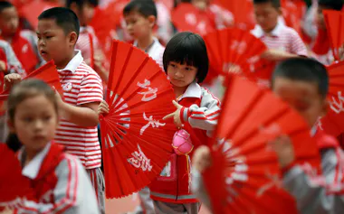 中国では女性1人が生涯に産む子どもの数(出生率)が低下を続け、約1人と世界でも最低水準に落ち込んでいる=ロイター