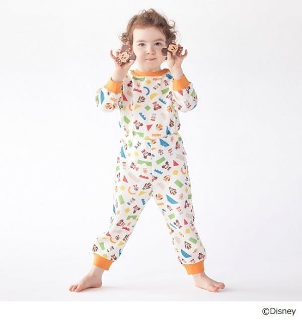 ユニクロ 木製玩具 Disney Kidea がデザインされたパジャマをベビーコレクションから発売 日本経済新聞