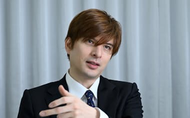 「とにかくハッピーなエネルギーに満ちあふれている。ラブストーリーと言いつつも、夢や希望の物語だと思う」と語る城田優