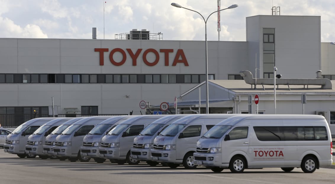 ロシア・サンクトペテルブルクのトヨタの工場（2013年）=ロイター