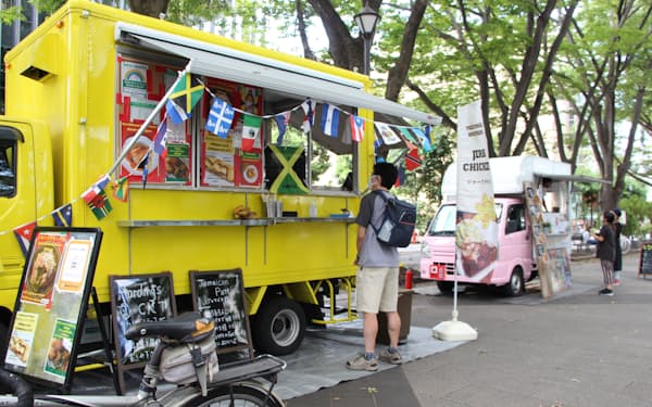 東京都世田谷区は公園など公共スペースをキッチンカーの出店場所として提供している