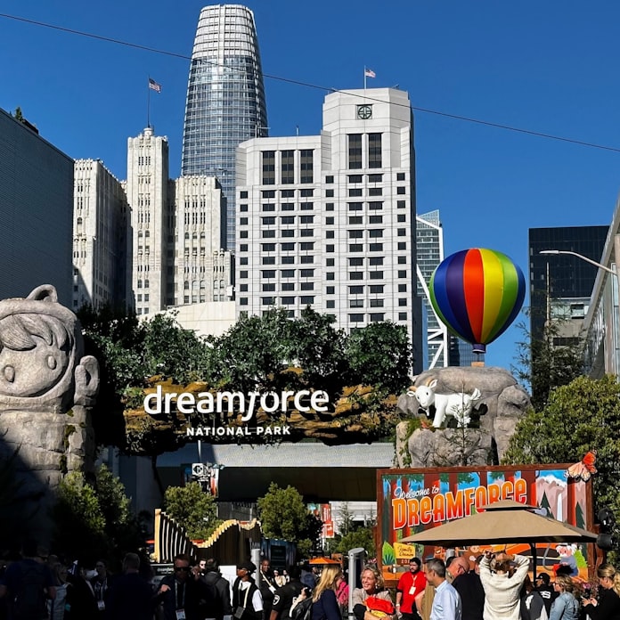 企業行事 お土産廃止や牛豚肉抜き 迫る 脱炭素 の波 日本経済新聞 企業行事 お土産廃止や牛豚肉抜き 迫る 脱炭素 の波 日本経済新聞