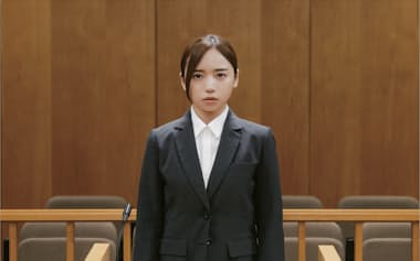 主人公山岡真衣を元日向坂46の齊藤京子が演じる ©2025「恋愛裁判」製作委員会
