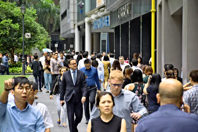 シンガポールの人口 3年ぶり増加 外国人の流入再開 日本経済新聞 シンガポールの人口 3年ぶり増加 外国人の流入再開 日本経済新聞
