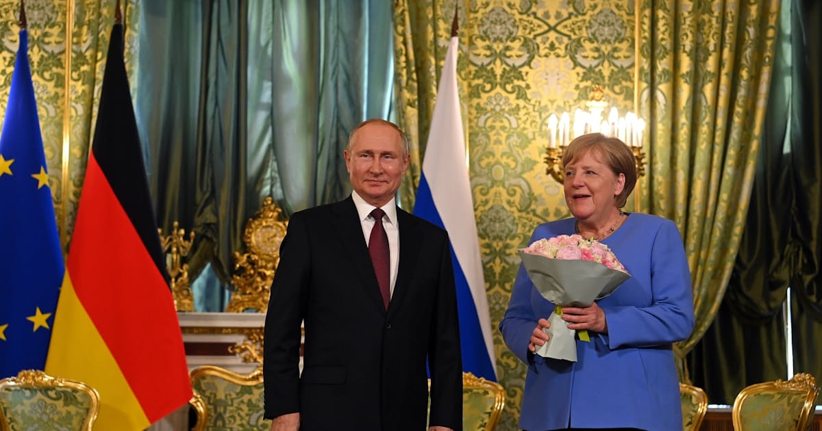 ドイツ、ロシア産ガスの呪縛 メルケル政権「融和路線」のツケ