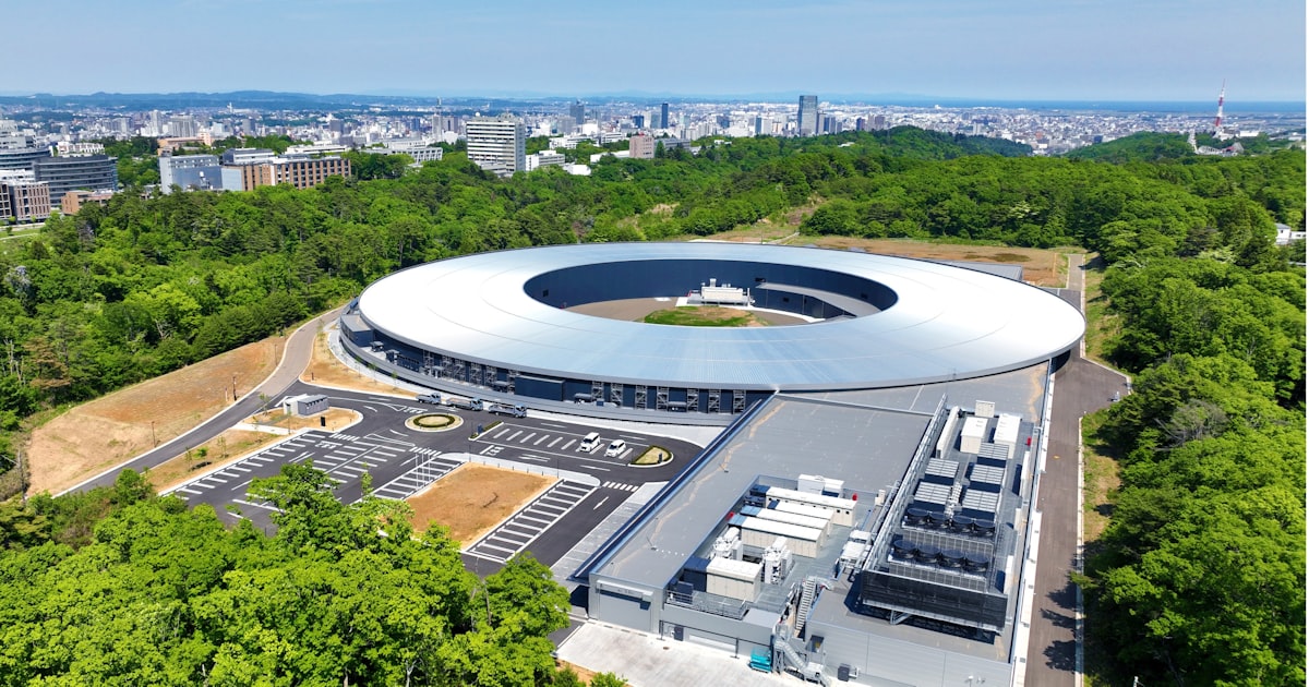 富士通と東北大、AIで超電導材料の性質解析 開発を効率化 - 日本経済新聞