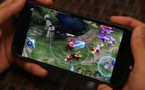 テンセントはゲーム事業が業績をけん引する(画面は同社の人気作品「王者栄耀」) テンセントはゲーム事業が業績をけん引する(画面は同社の人気作品「王者栄耀」)