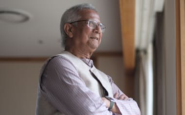 ムハマド・ユヌス氏率いる暫定政府は経済を再び成長軌道に乗せ、マクロ経済を安定させることにおおむね成功してきた=小原雄輝撮影