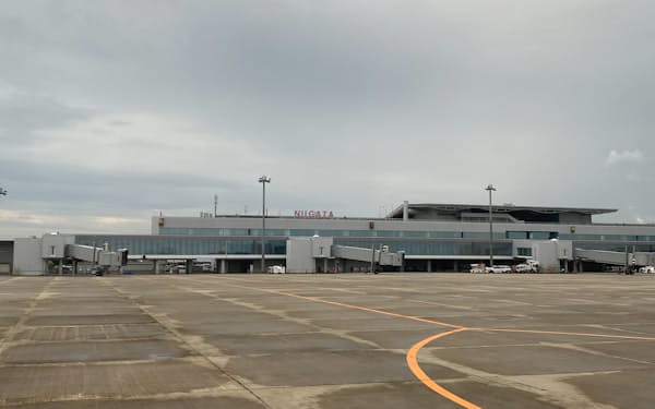 新潟空港は国際線の運休が続いている