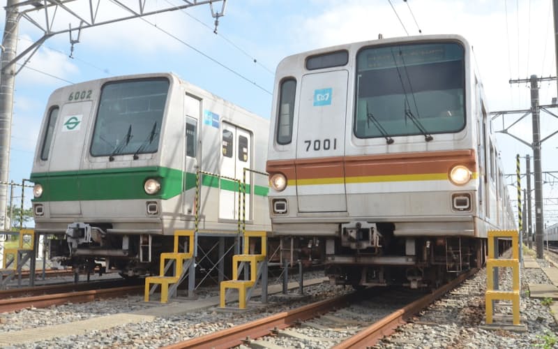 あの日別れを告げられなかった「7000系」㊨に会える。鉄道ファンにとって待望の機会(東京都江東区新木場) あの日別れを告げられなかった「7000系」㊨に会える。鉄道ファンにとって待望の機会(東京都江東区新木場)