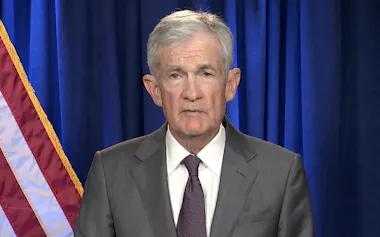 パウエル氏は11日に公表したビデオメッセージで自身が刑事捜査を受けていると明らかにしたうえで、今回の捜査は政治圧力だと反発した=FRB提供・ロイター