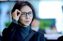 「おコメの女-国税局資料調査課・雑国室-」で松嶋菜々子さんは脱税を暴く、敏腕国税調査官を演じている