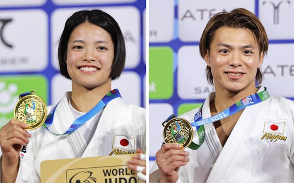 柔道の世界選手権で兄妹そろって優勝し、金メダルを掲げる男子66キロ級の阿部一二三（右）と女子52キロ級の阿部詩（7日、タシケント）＝共同