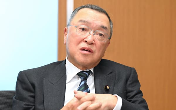 宮沢洋一氏が前年に続き自民党税調会長を務める