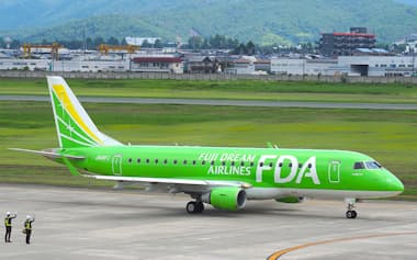 FDAは山形―名古屋線で1日2往復運航を再開する(2025年8月、山形空港から名古屋空港へ向けて出発するFDA機)