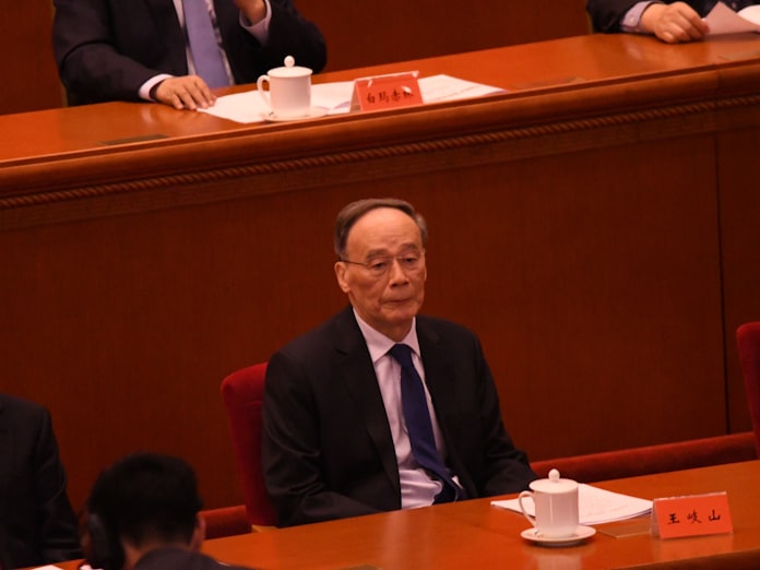 中国 王岐山氏 共産党大会欠席か 12日から外国訪問 日本経済新聞 中国 王岐山氏 共産党大会欠席か 12日から外国訪問 日本経済新聞