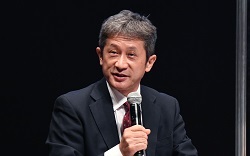 日本経済新聞社常務執行役員 内山清行