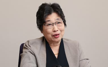 1960年中国・浙江省生まれ。83年復旦大学卒業後に日本へ。90年東京大学大学院博士課程修了、日本総研入社。エコノミストとして香港や米ワシントンを拠点に活動。2025年から経済産業研究所コンサルティングフェロー。