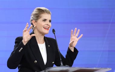 ラウラ・フェルナンデス氏は最新の世論調査で約4割の支持を集めている(11日、首都サンホセ)=ロイター