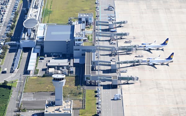 神戸空港は万博が開かれる2025年に国際チャーター便の就航が見込まれている（神戸市中央区）