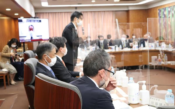 下水汚泥の肥料への利用拡大に向けた官民検討会の初会合（17日、東京・霞が関）