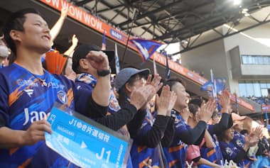 V・ファーレン長崎は25年にJ2トップの観客を集めた(11月、長崎スタジアムシティのピーススタジアム)