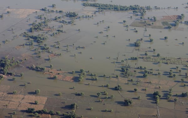 パキスタンは雨期の大規模な洪水で大きな損害を被った（９月）＝ロイター