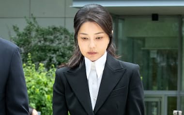韓国前大統領夫人の金建希被告(25年8月、ソウル市内)=安成福撮影