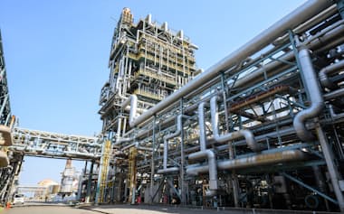 ナフサの価格は合成ゴムや樹脂などの価格に影響する