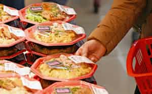 買うかどうかの判断も、回数が増えると負担となる 買うかどうかの判断も、回数が増えると負担となる