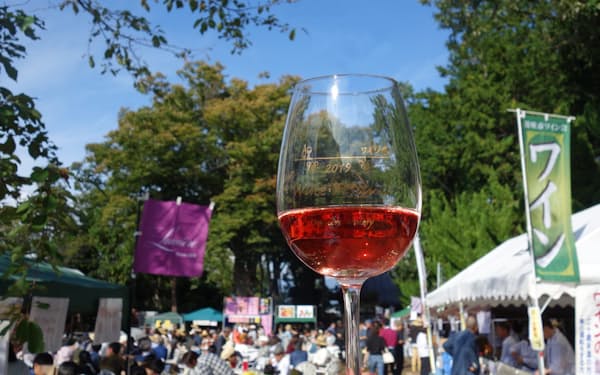 秋のワインイベントが10月末から相次ぎ開催される（2019年のルミエールワイナリー秋のワイン祭り）