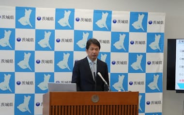 茨城県の大井川知事は、水道事業の広域統合に新たに7つの自治体・水道企業団が加わったと発表した(30日、県庁)