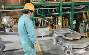 カネソウは新たな高周波誘導炉を本社工場に導入した(1月、三重県朝日町) カネソウは新たな高周波誘導炉を本社工場に導入した(1月、三重県朝日町)