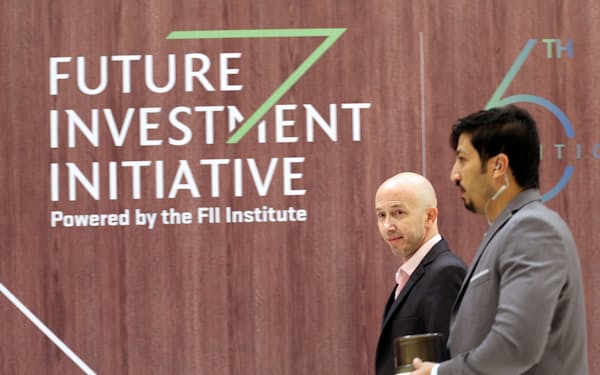 サウジアラビアが開いたフューチャー・インベストメント・イニシアチブ（ＦＩＩ）では金融市場の先行きが議論された＝ロイター