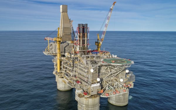 石油・天然ガス開発事業「サハリン1」の洋上施設＝エクソンネフテガス提供・共同