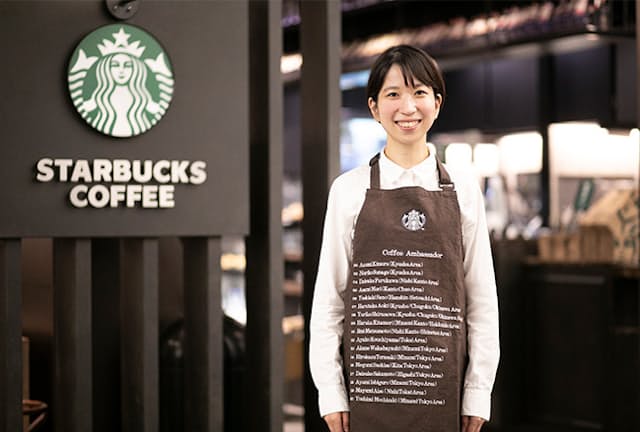 東日本リージョン南東京エリア代表の望月芳美さん。茶色いエプロンは「エスプレッソ ロースト」のコーヒー豆で染められている