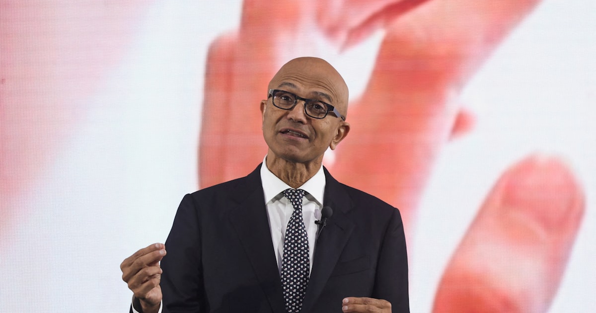 Microsoftにも「SaaSの死」の影 売上4割ソフト、株価一人負け - 日本経済新聞