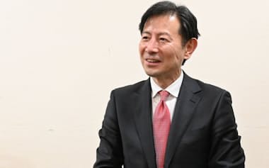 AWSジャパンの白幡晶彦社長。就任からの1年間を振り返った(写真:日経クロステック)