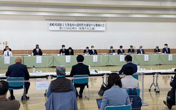 花角知事、小早川社長らが出席した地域の会（２日、新潟県柏崎市）