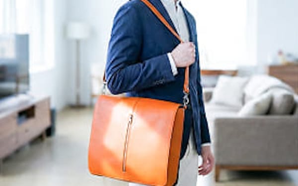 美しく機能的なショルダーバッグ