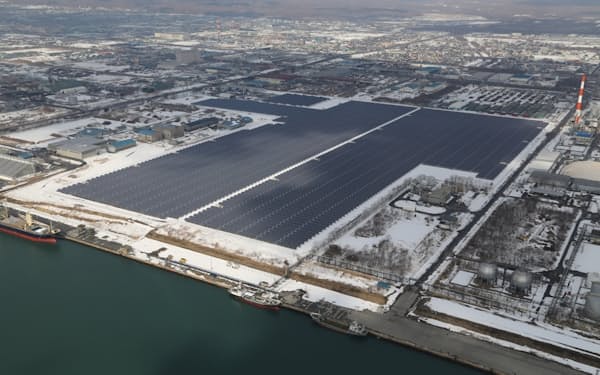 三井不動産は脱炭素に向けた取り組みを強化している（同社が北海道苫小牧市で運営する太陽光発電所）