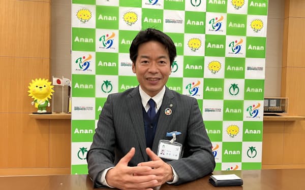 9日間の育児休業を取得した徳島県阿南市の表原立磨(おもてはら・たつま)市長