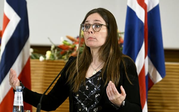 欧州評議会の議長国を務めるアイスランドのヤコブスドッティル首相＝ロイター
