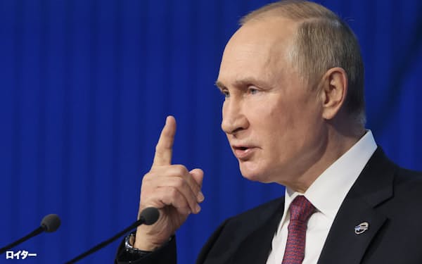 プーチン大統領はウクライナ侵攻で勝利するためには核兵器の使用も辞さない構えを示している=ロイター
